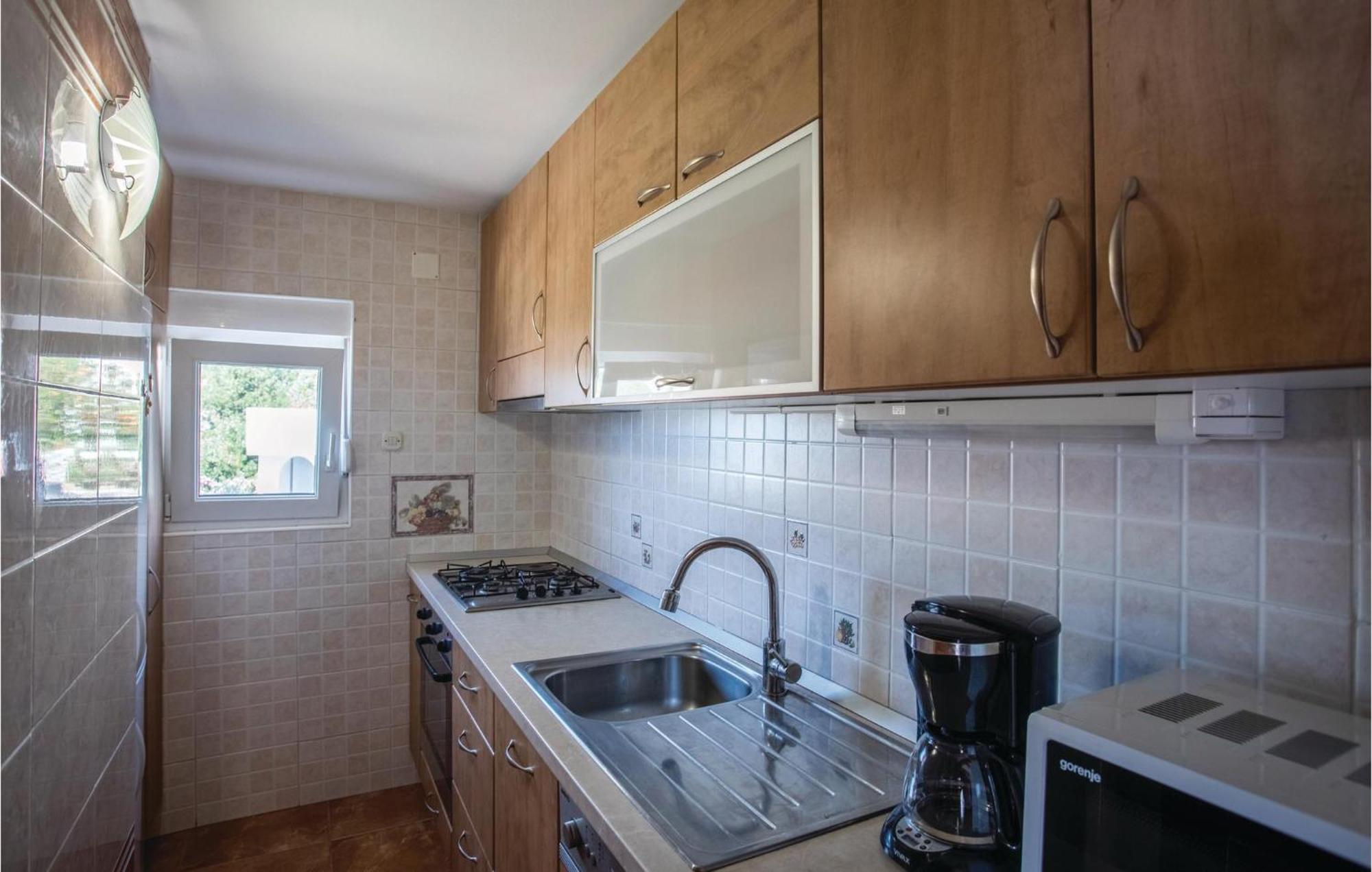 Lovely Apartment In Komarna With House Sea View Klek Esterno foto