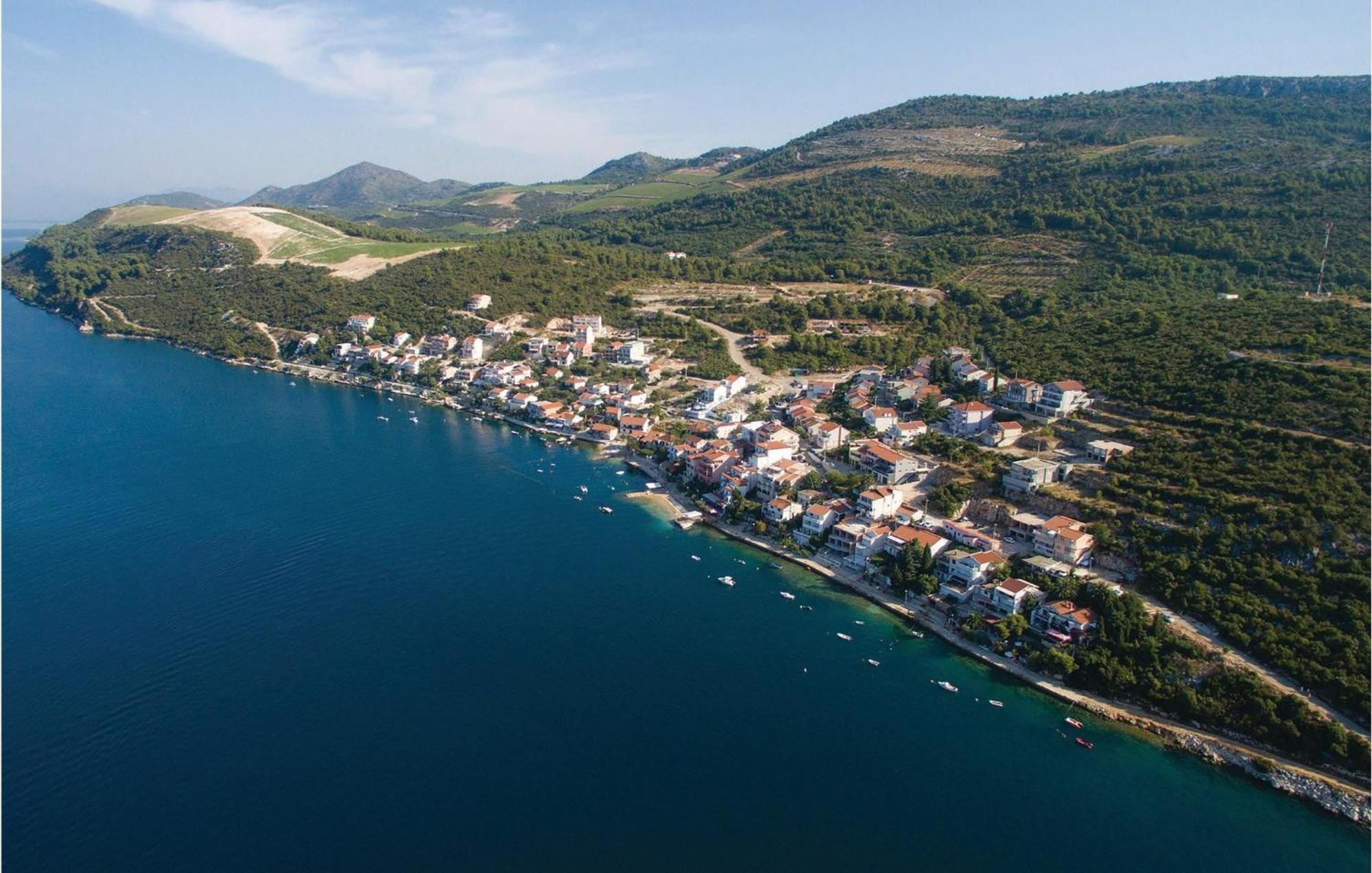 Lovely Apartment In Komarna With House Sea View Klek Esterno foto